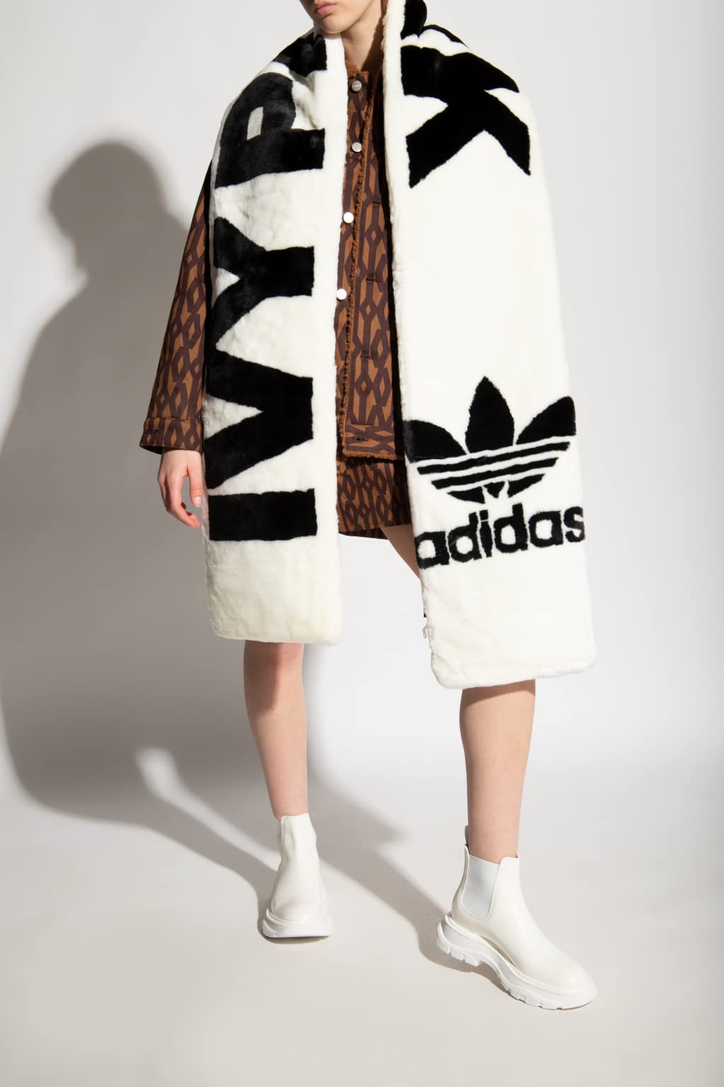 ADIDAS X Ivy Park Limited ICY PARK Faux Fur Scarf, White/Black