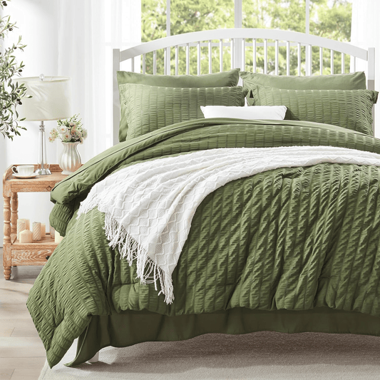 Queen Comforter Set 7 Pieces, Olive Green Seersucker Bed in a Bag with Comforter and Sheets, All Season Bedding Sets with 1 Comforter, 2 Pillow Shams, 2 Pillowcases, 1 Flat Sheet, 1 Fitted Sheet