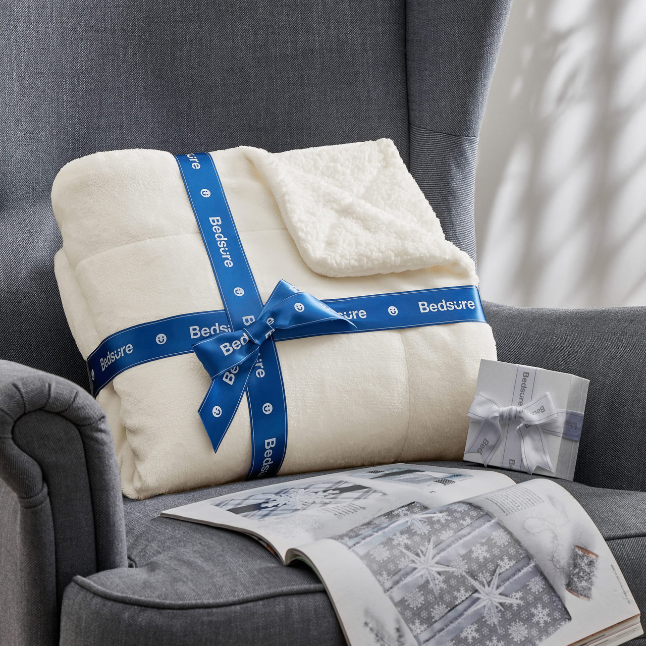 Bedsure Sherpa Fleece Throw Blanket for Couch - Thick and Warm Blanket for Winter, Soft Fuzzy Plush Throw Blanket for All Seasons